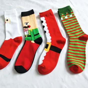 2018 Новые рождественские хлопчатобумажные носки Персонализированные мультяшные мужские носки Удобные хлопковые мужские носки Изображение 2